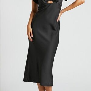 Elegant Black Midi Dress